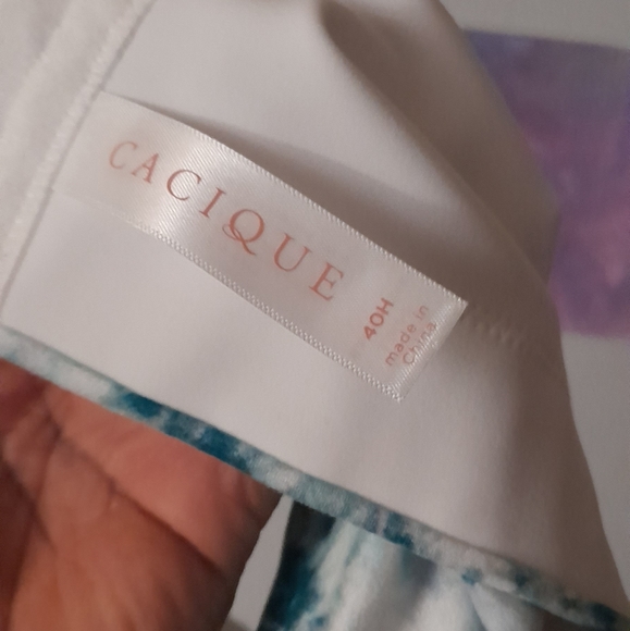Cacique... Invisible Backsmoother Lightly Lined Balconette Bra, 40H - Picture 8 of 11